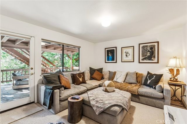 27391 Alpen, Lake Arrowhead, CA 92352