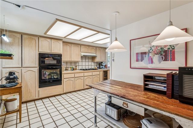 27391 Alpen, Lake Arrowhead, CA 92352