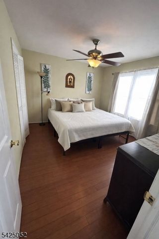 6 Ives Ct, Monroe Twp., NJ 08831
