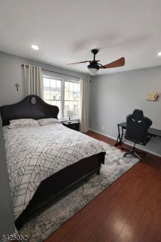 6 Ives Ct, Monroe Twp., NJ 08831
