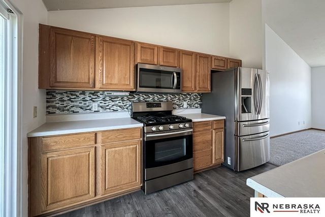 17832 Josephine Street, Omaha, NE 68136