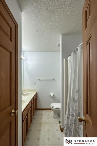 17832 Josephine Street, Omaha, NE 68136