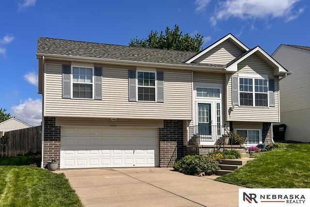 17832 Josephine Street, Omaha, NE 68136