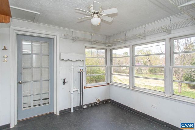 5930 RAILROAD AVE, Crozet, VA 22932