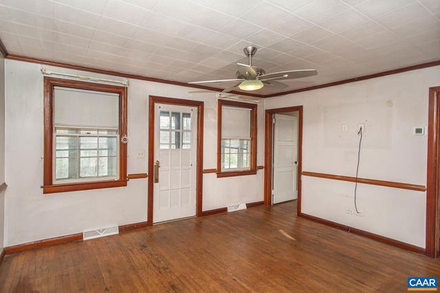 5930 RAILROAD AVE, Crozet, VA 22932