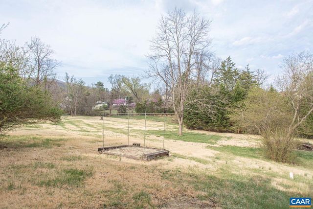 5930 RAILROAD AVE, Crozet, VA 22932