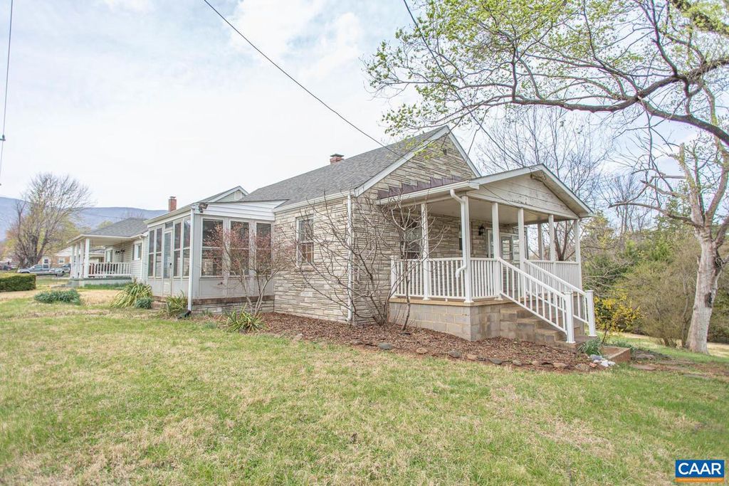 5930 RAILROAD AVE, Crozet, VA 22932