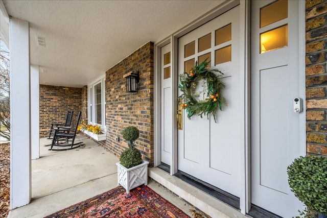 520 Standish Drive, Deerfield, IL 60015