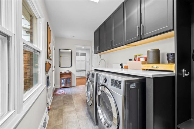 520 Standish Drive, Deerfield, IL 60015