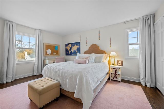 520 Standish Drive, Deerfield, IL 60015