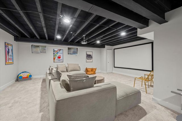 520 Standish Drive, Deerfield, IL 60015