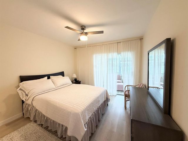 2880 Lake Osborne Drive 205, Lake Worth Beach, FL 33461