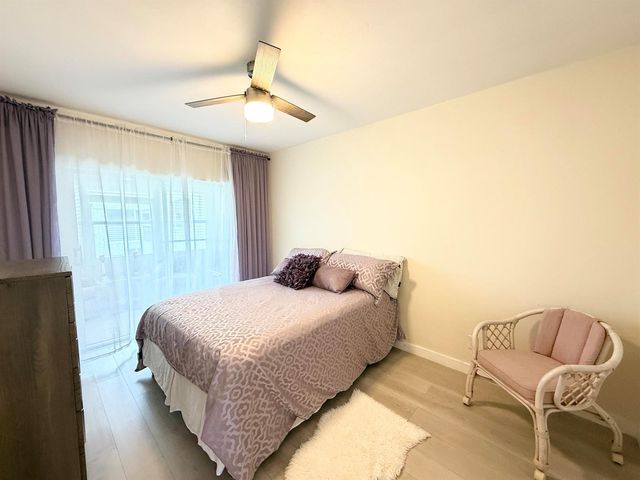 2880 Lake Osborne Drive 205, Lake Worth Beach, FL 33461