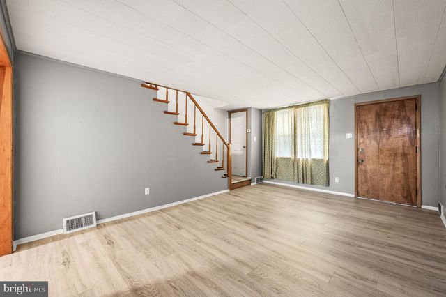 245 W 21ST ST, Chester, PA 19013