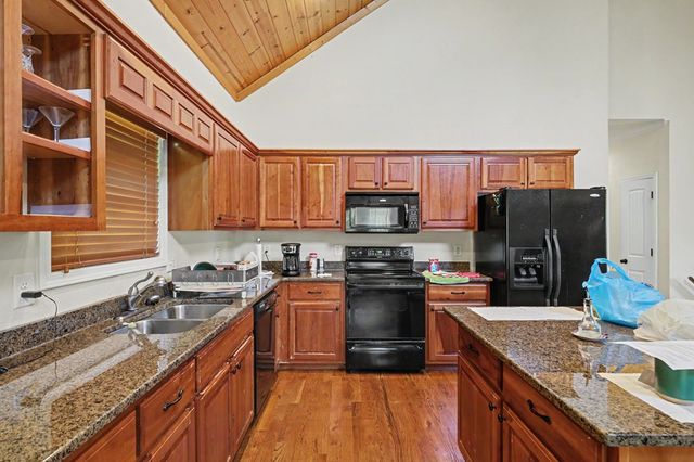 2057 Gallatin Road, Young Harris, GA 30582