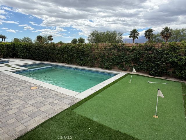 79699 Via San Mateo, La Quinta, CA 92253
