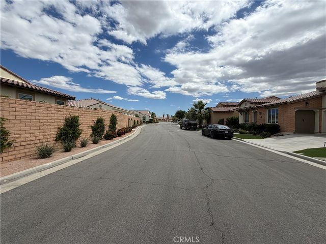 79699 Via San Mateo, La Quinta, CA 92253
