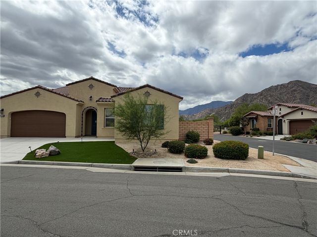 79699 Via San Mateo, La Quinta, CA 92253
