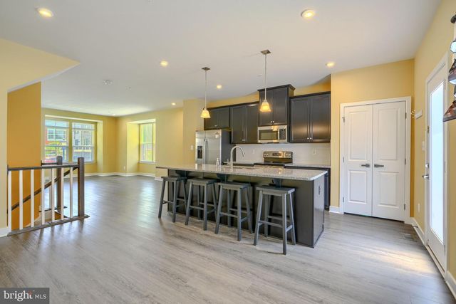 7113 FOUNDRY ST, Baltimore, MD 21222