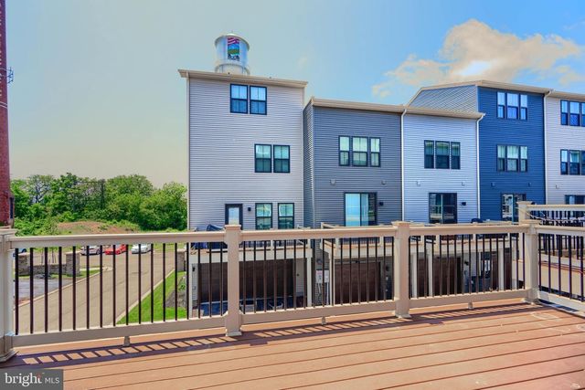 7113 FOUNDRY ST, Baltimore, MD 21222