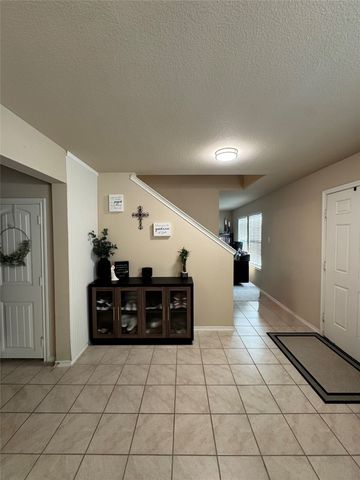 2508 Glen Hollow Drive, Lancaster, TX 75134