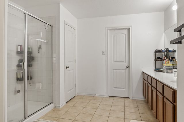 2508 Glen Hollow Drive, Lancaster, TX 75134