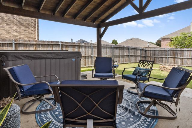 2508 Glen Hollow Drive, Lancaster, TX 75134
