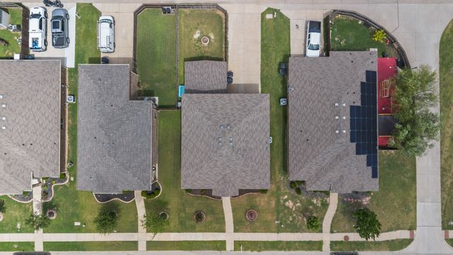 2508 Glen Hollow Drive, Lancaster, TX 75134