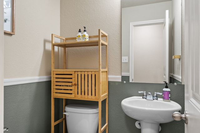 2508 Glen Hollow Drive, Lancaster, TX 75134