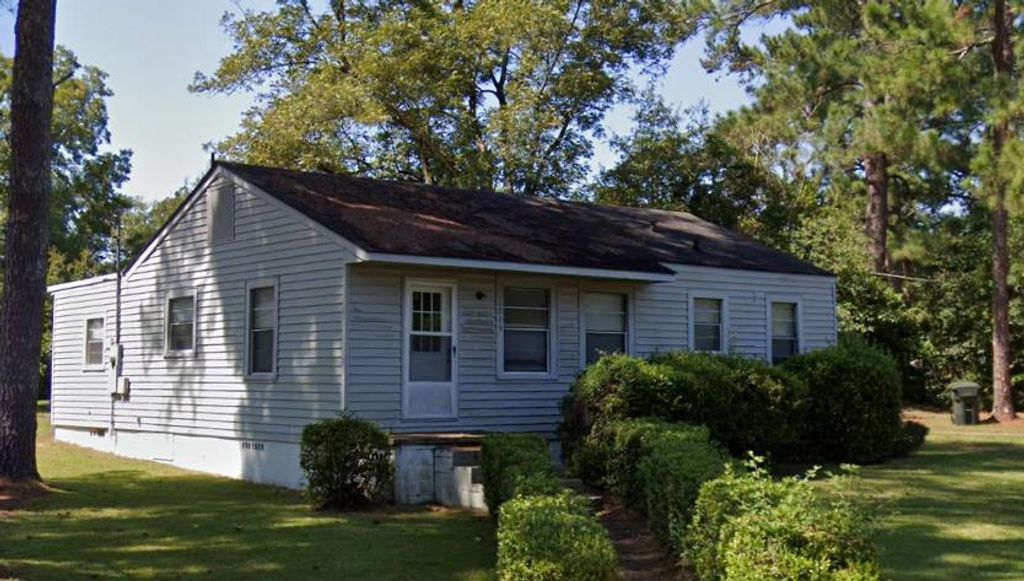 1219 Sturgeon, Dothan, AL 36303