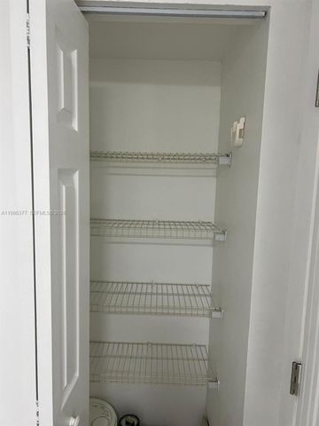 8095 NW 8th St 103, Miami, FL 33126