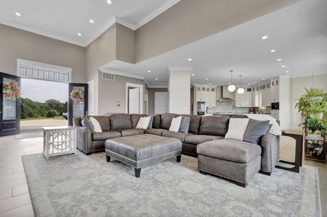 7074 S Ainger Road, Walton Twp, MI 49076