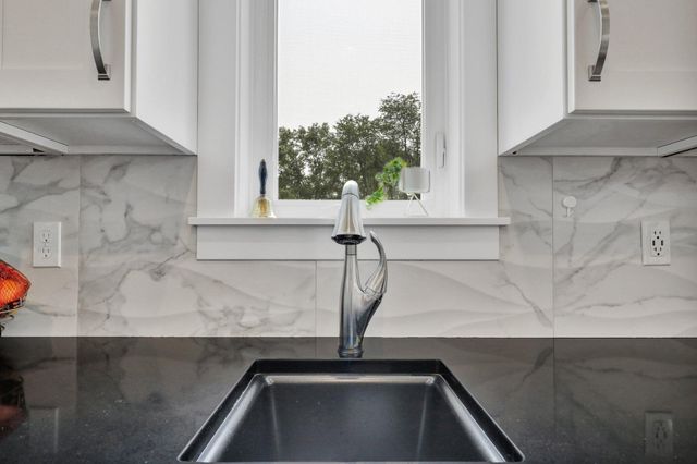 7074 S Ainger Road, Walton Twp, MI 49076