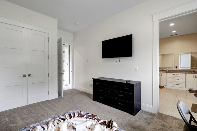 7074 S Ainger Road, Walton Twp, MI 49076