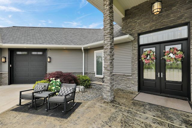 7074 S Ainger Road, Walton Twp, MI 49076