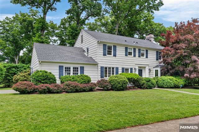 241 Avondale Road, Ridgewood, NJ 07450