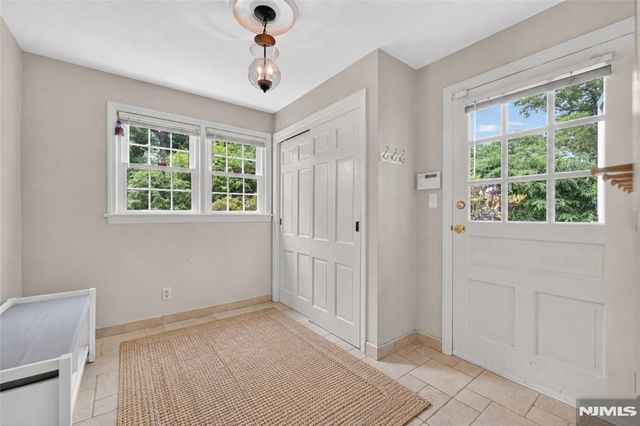 241 Avondale Road, Ridgewood, NJ 07450