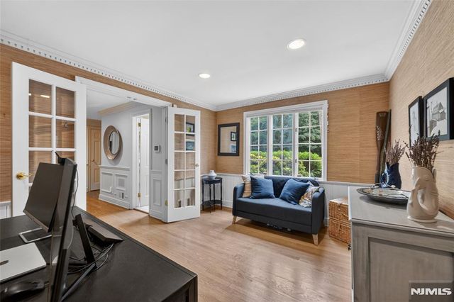 241 Avondale Road, Ridgewood, NJ 07450