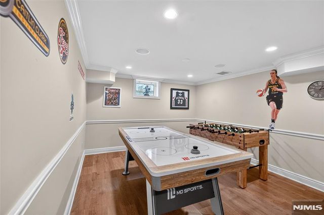 241 Avondale Road, Ridgewood, NJ 07450