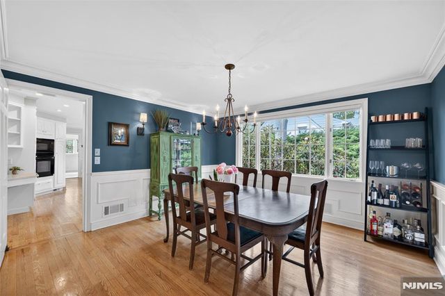 241 Avondale Road, Ridgewood, NJ 07450