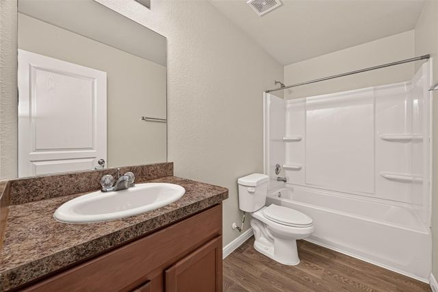 2610 Skyview Silver Drive, Houston, TX 77047