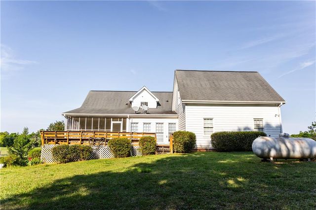 1643 PJ East Road, Covington, GA 30014