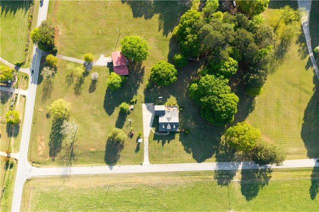 1643 PJ East Road, Covington, GA 30014