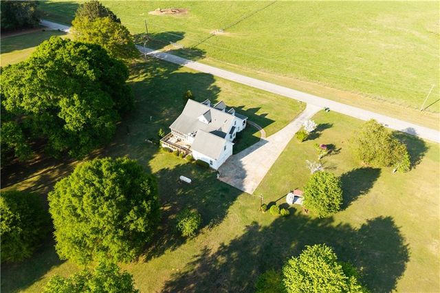 1643 PJ East Road, Covington, GA 30014