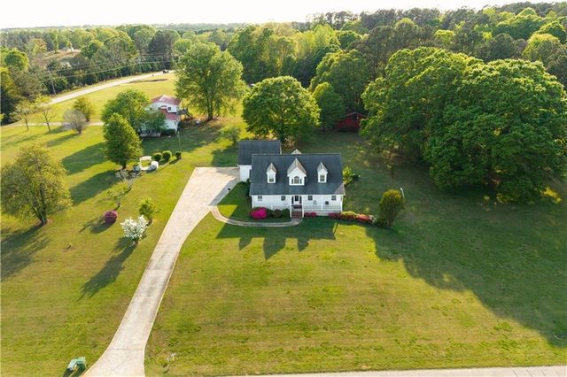 1643 PJ East Road, Covington, GA 30014