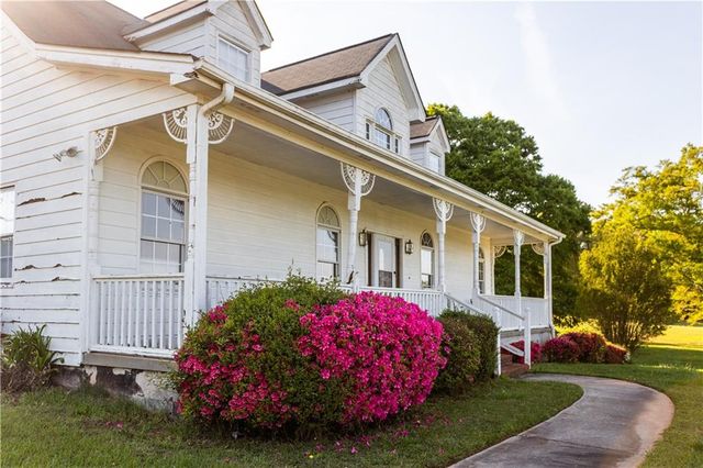 1643 PJ East Road, Covington, GA 30014