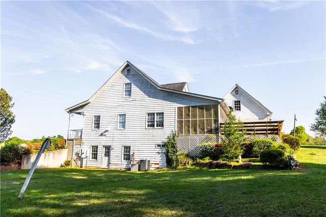 1643 PJ East Road, Covington, GA 30014