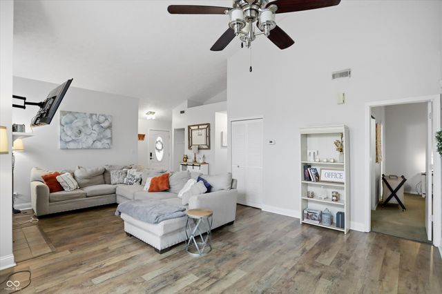 6710 Limerick Court, Indianapolis, IN 46250