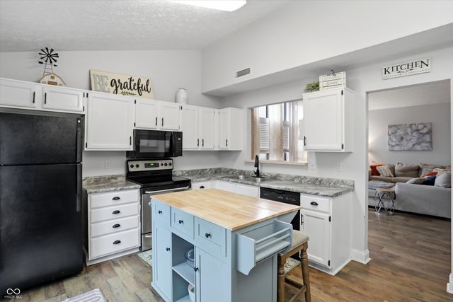 6710 Limerick Court, Indianapolis, IN 46250