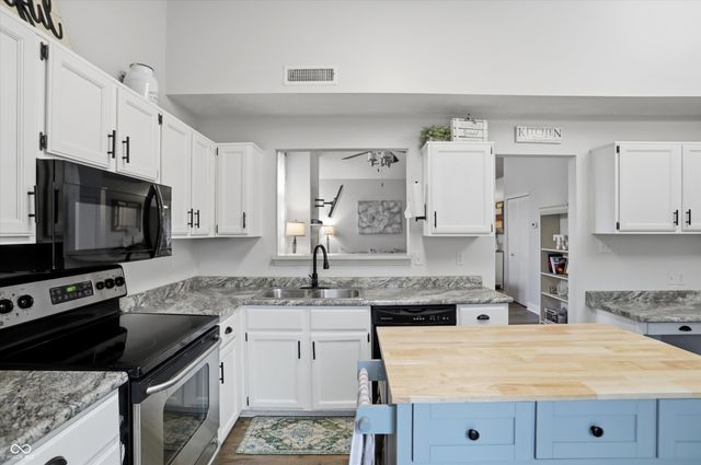 6710 Limerick Court, Indianapolis, IN 46250